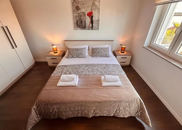 Διαμέρισμα Maslina & Pinija